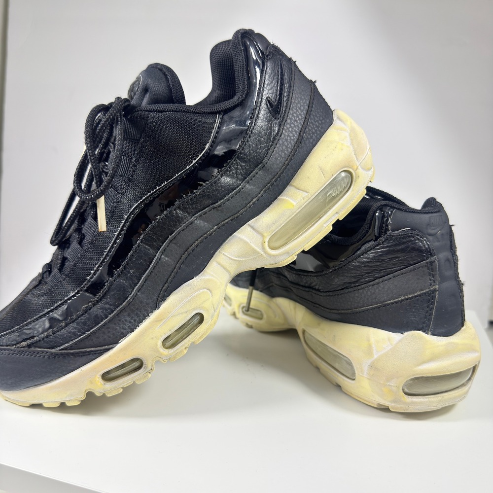 Nike Air Max 95 LX Womens 9.5 Black AQ4138-001 Patent Leather Aged Midsole